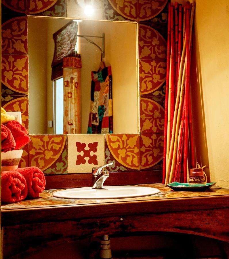 Demeure De Digoine "Chambre D'Hotes" Bourg-Saint-Andéol Esterno foto