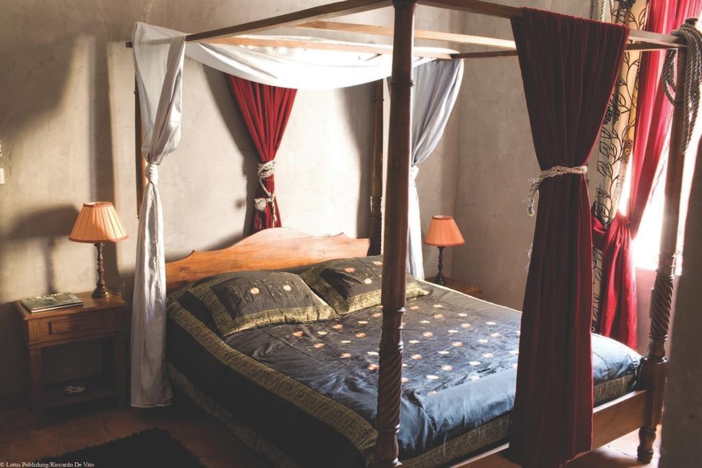 Demeure De Digoine "Chambre D'Hotes" Bourg-Saint-Andéol Esterno foto